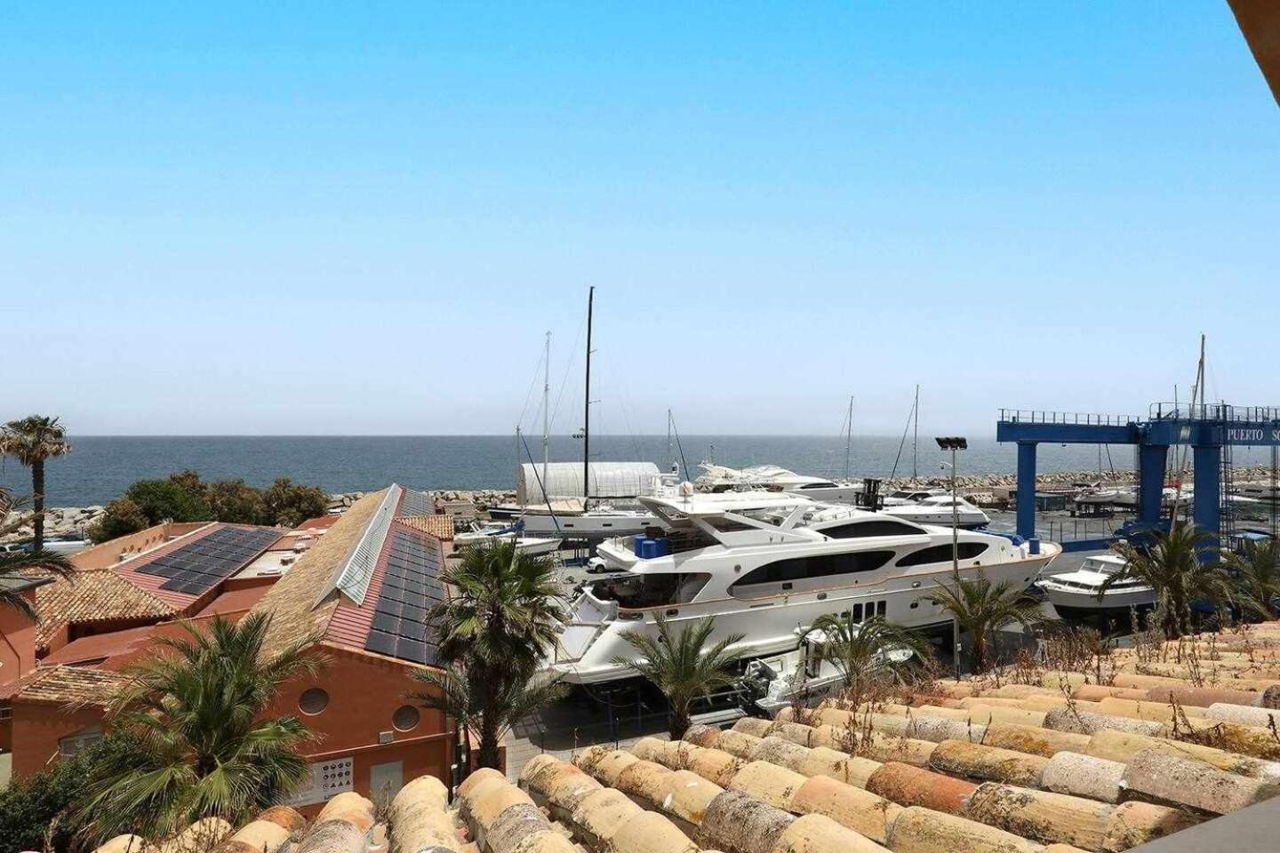 Alemaison Port On The *